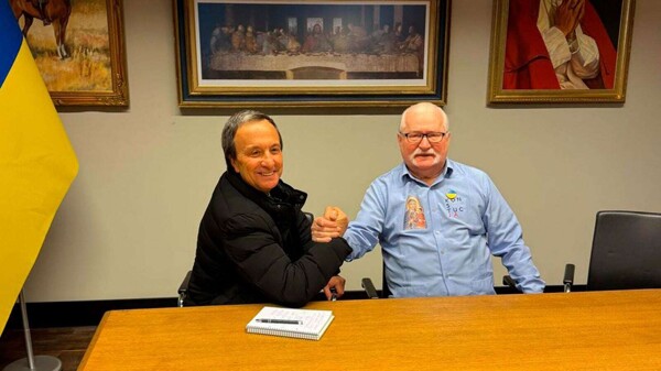 Lech Walesa Advocates for Democracy and Global Unity